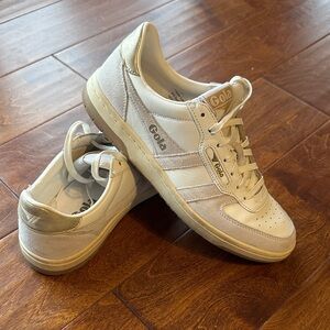Gola Classic White and Gold Trainers